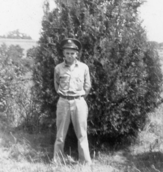 img192 isn't a very good picture but you can tell what I look like-abe